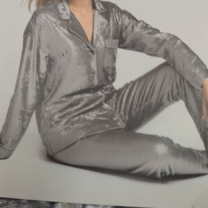 NEW Lord & Taylor Luxury Velour